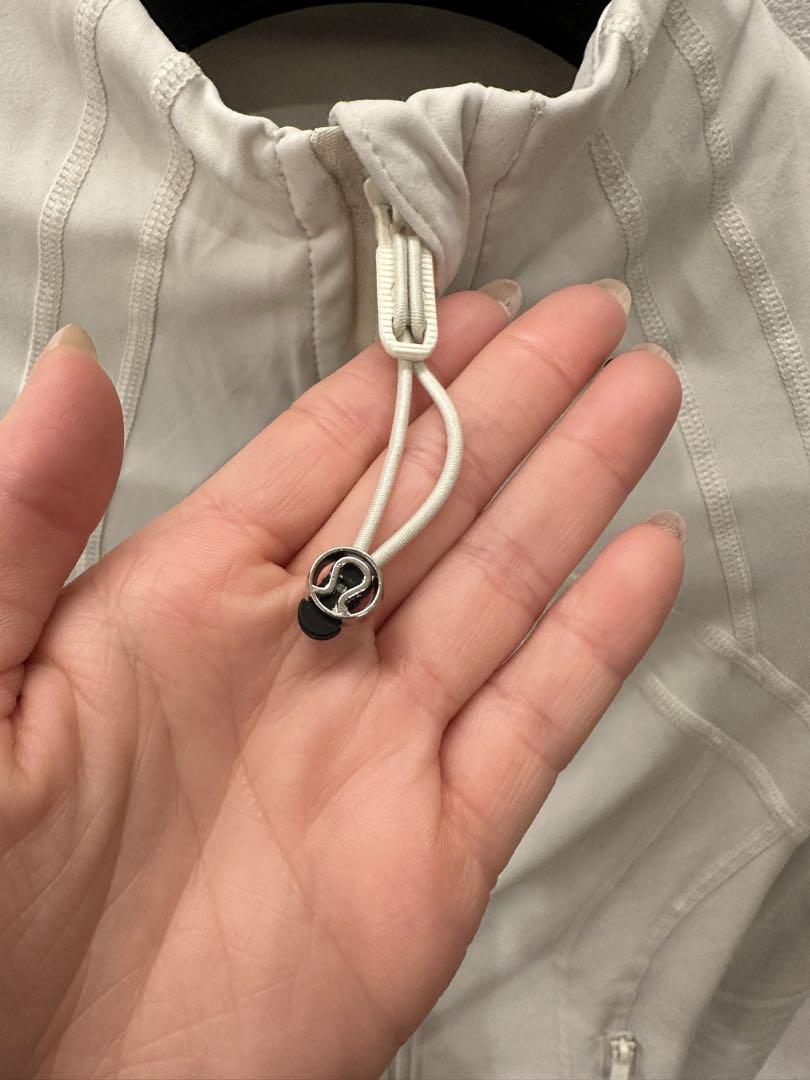 lululemon ジャケット　サイズ　4