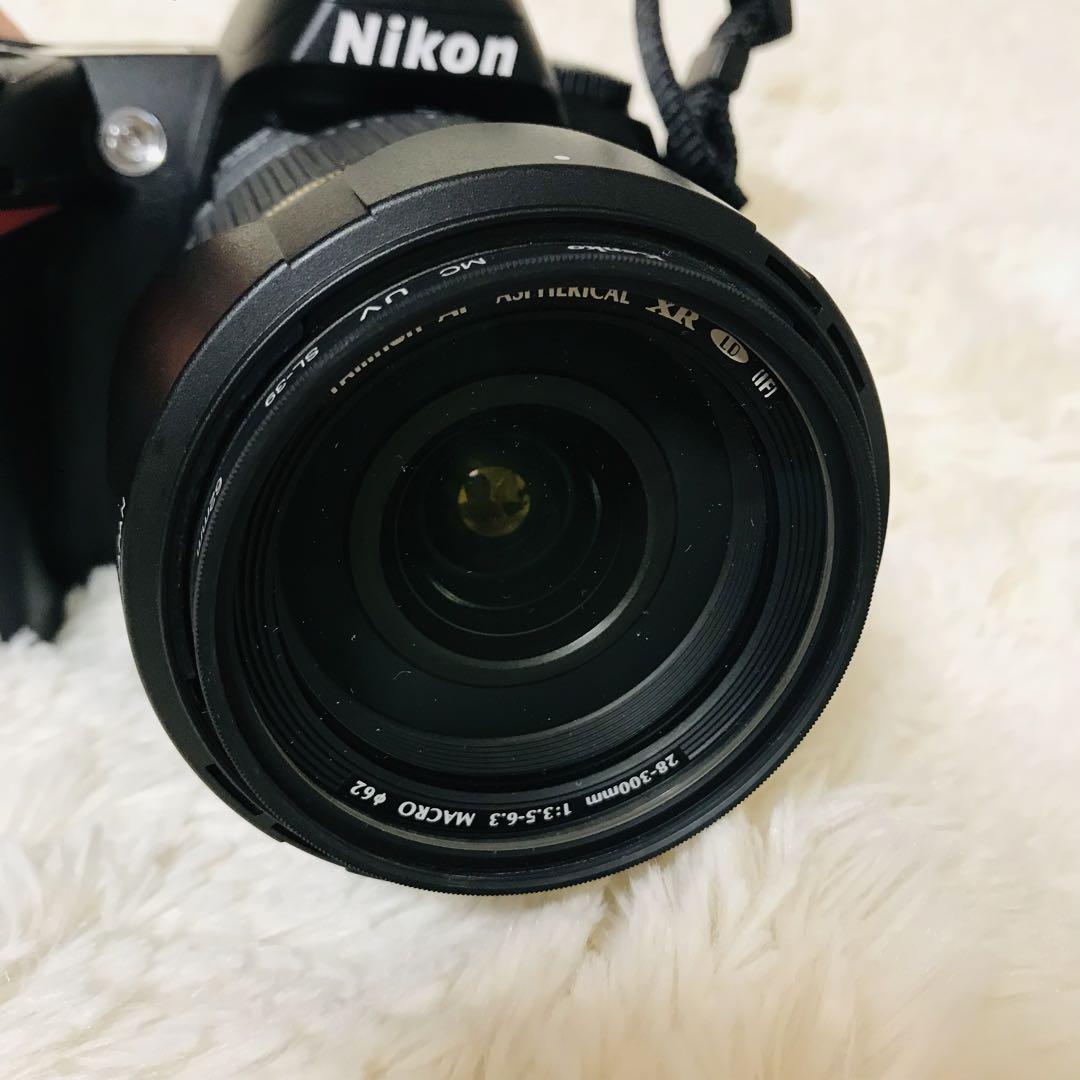 NIKON