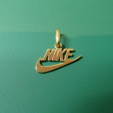 侵攻 】 希少 【 NIKE ペンダントトップ 18金 ナイキ ネックレス 侵攻 】 希少 【 NIKE ペンダントトップ 18金 ナイキ ネックレス