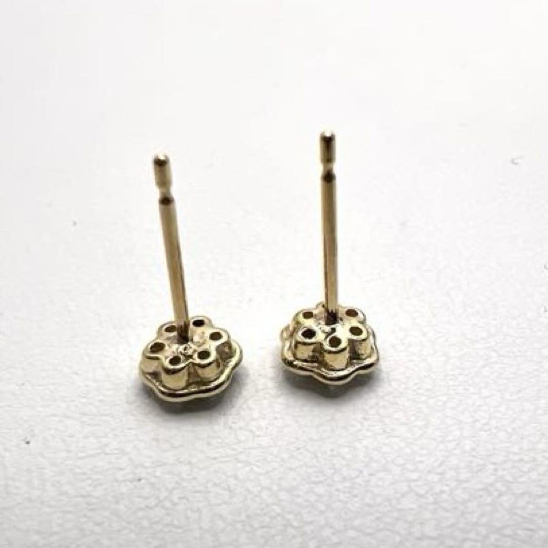 K18 ピアス　ブルートパーズ　K18 キャッチ付き　0.81 g