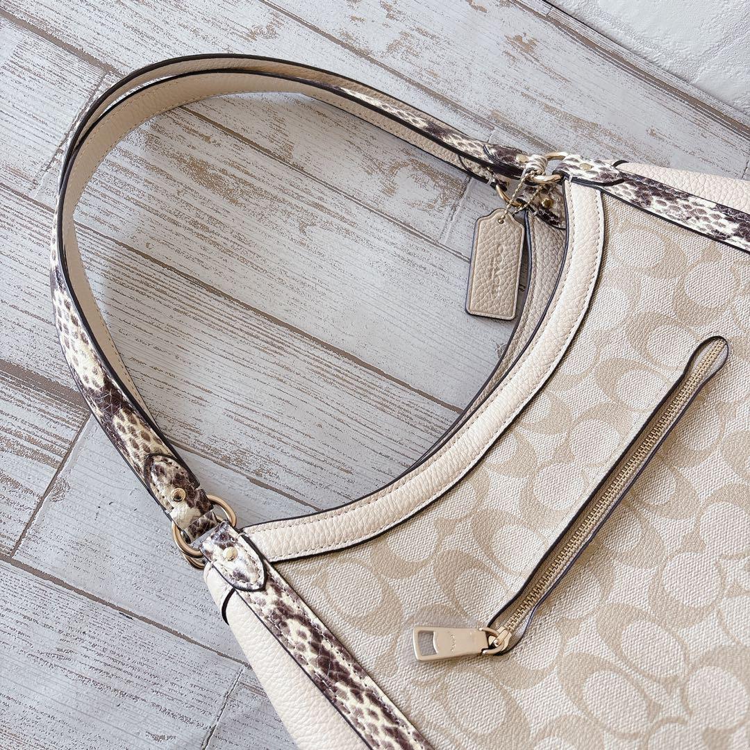 希少✨COACH コーチ ショルダーバッグ クリスティ パイソン シグネチャー