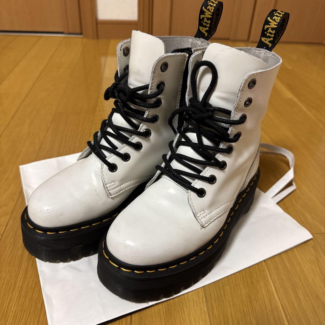 Dr.Martens JADON 8ホールブーツホワイト UK3 - メルカリ