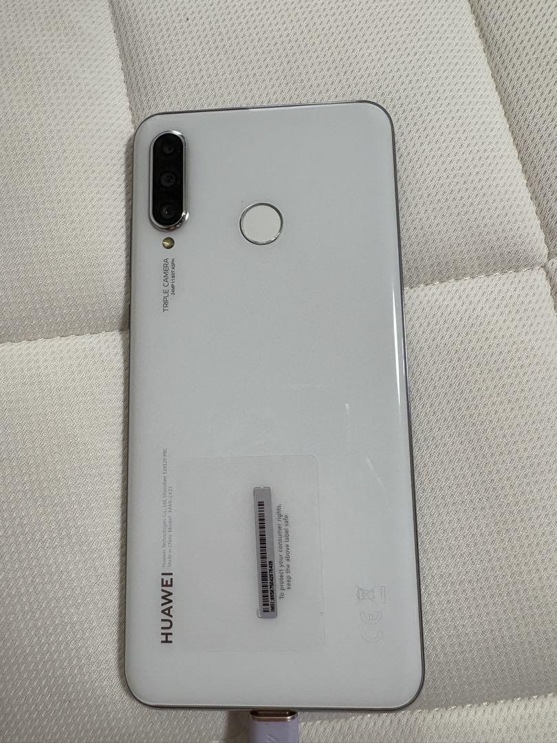ドッグHuawei p30lite ホワイトとブルー