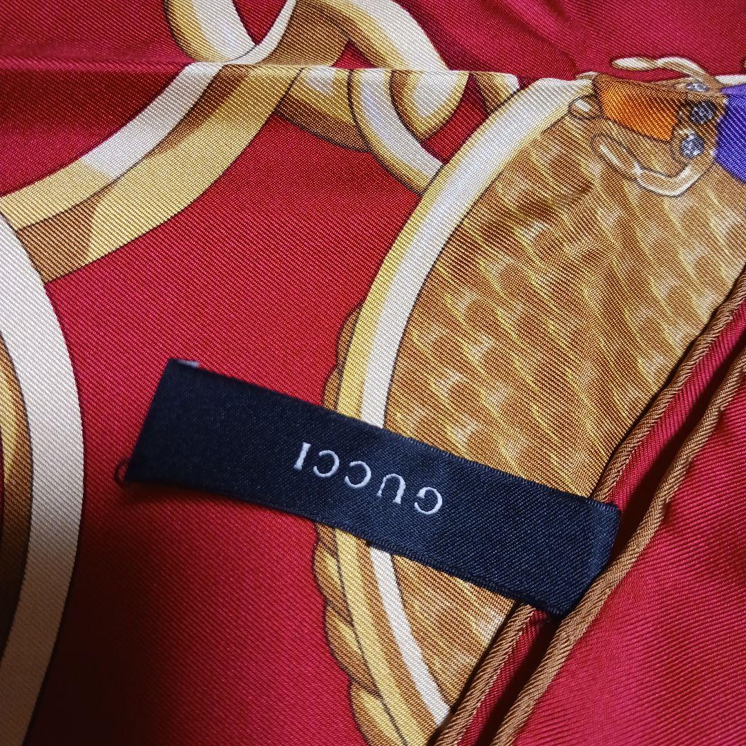 GUCCI　シルクスカーフ