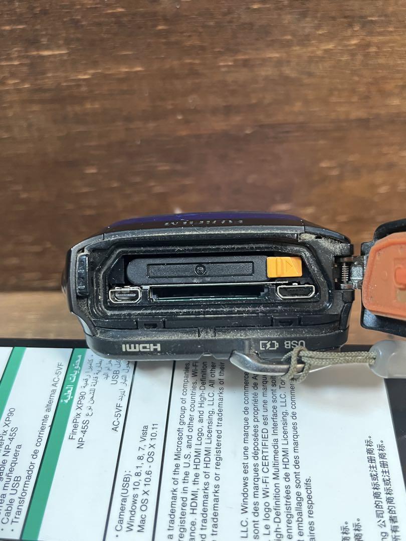 FUJI FILM Fine Pix XP90中古品 充電ケーブルなし