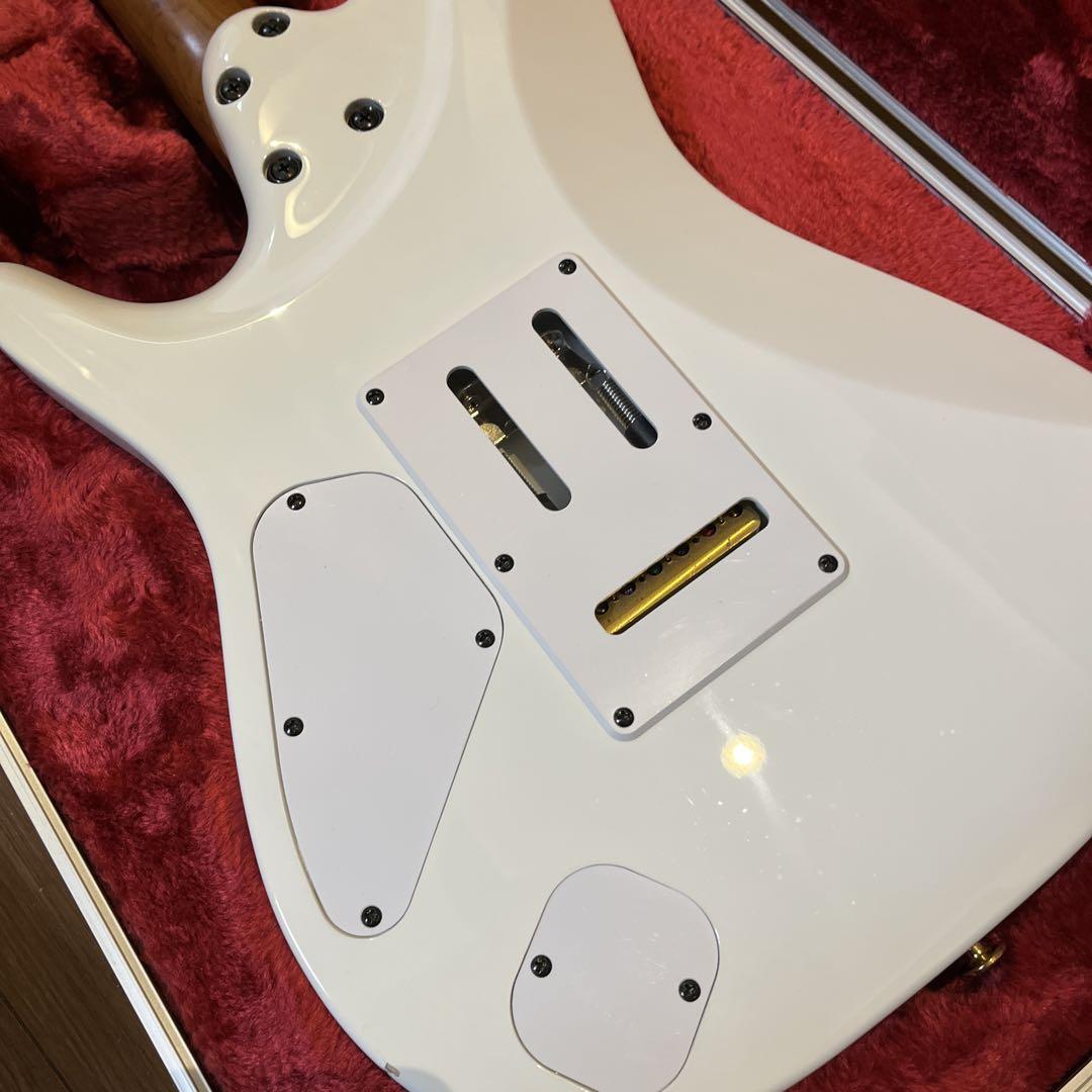 ギター Ibanez LB1 WH