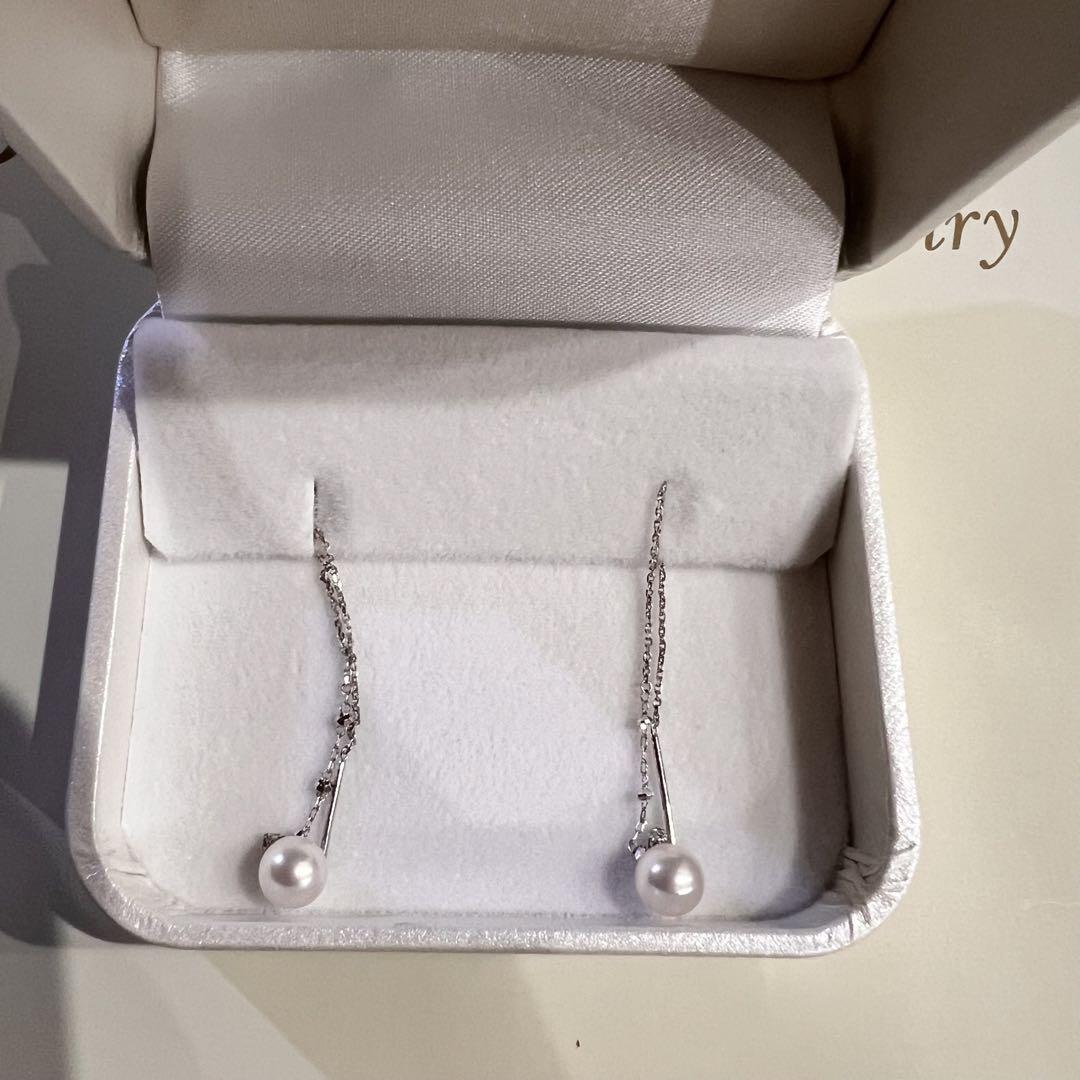 【極美品】ホワイトゴールド　パール　ピアス　アクセサリー　装飾品
