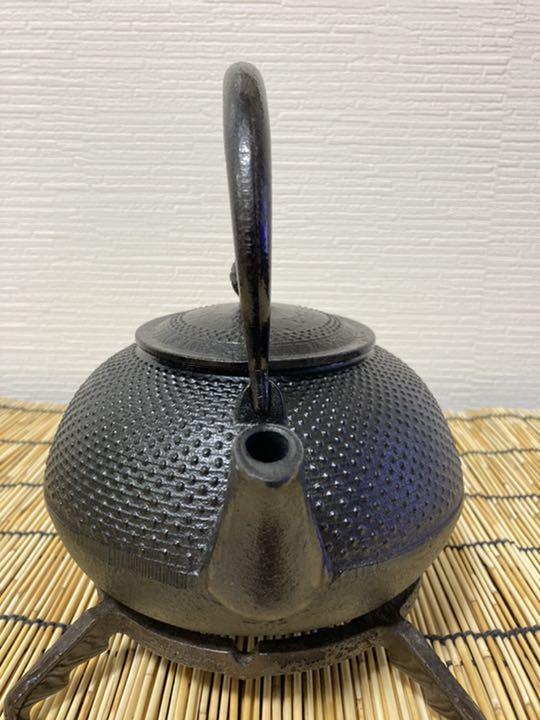 ほぼ未使用品 南部鍋元造 13アラレ 南部鉄瓶 南部鉄器 調理器具 - メルカリ ほぼ未使用品 南部鍋元造 13アラレ 南部鉄瓶 南部鉄器 調理器具 - メルカリ