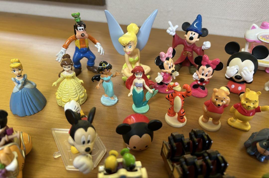 ディズニーキャラクター＆ミニカー フィギュア セット
