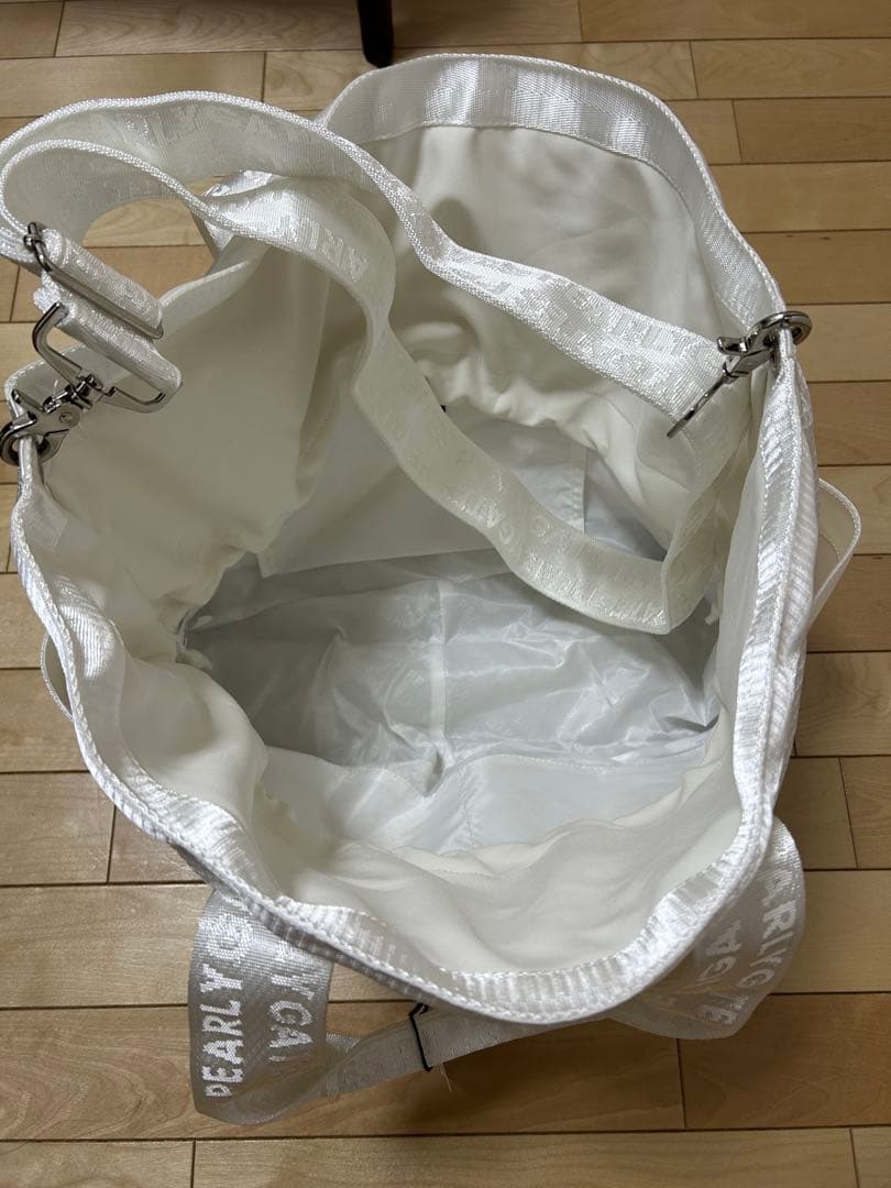 PEARLY GATES ローカーバック　新品未使用ホワイト PEARLY GATES パーリーゲイツ ロゴアンカー柄 ロッカーバッグ