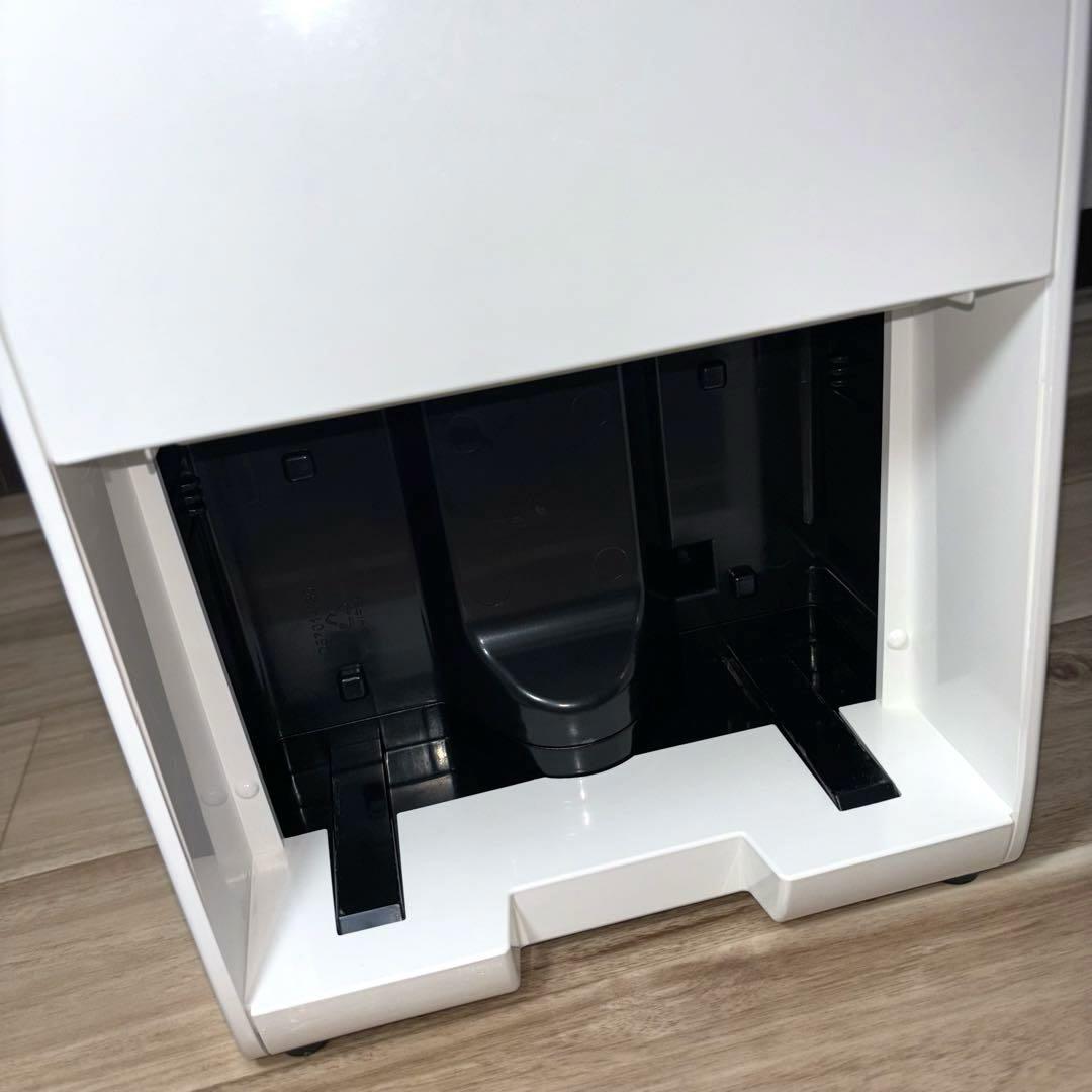 アイリスオーヤマ 除湿機 衣類乾燥 コンプレッサー式 IJC-J56-W