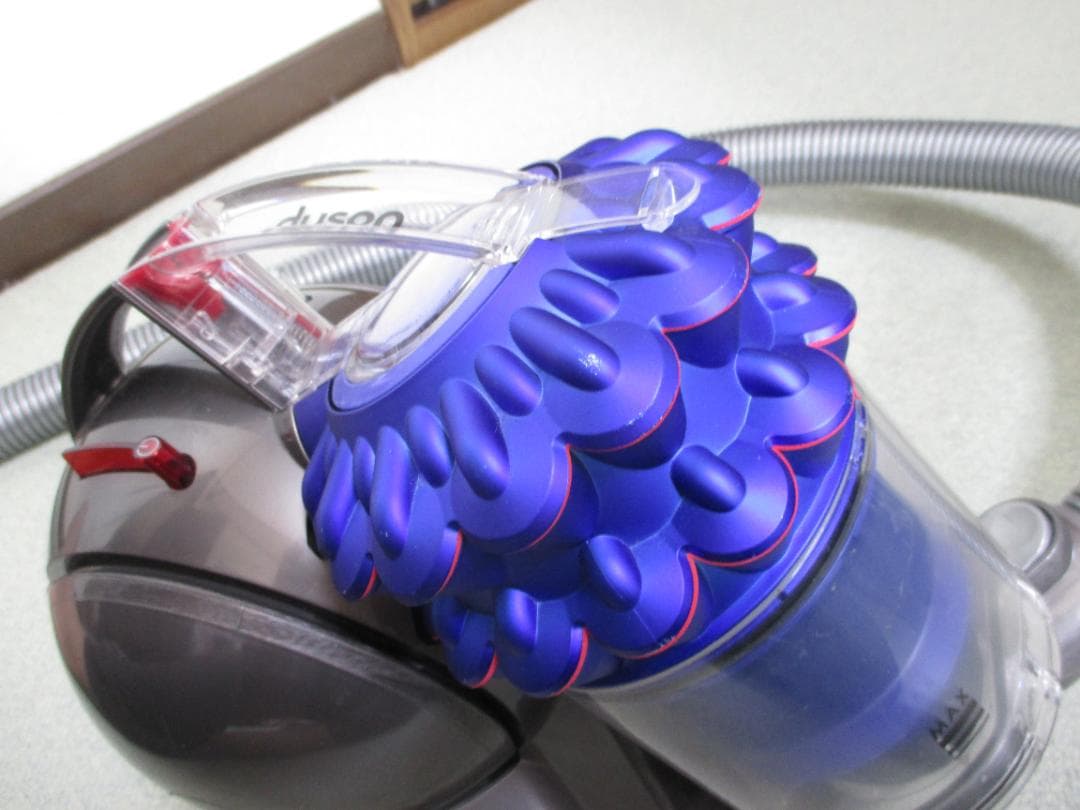 美品☆Dyson サイクロン掃除機 CY24 モーターヘッド 付属品多数 美品☆Dyson サイクロン掃除機 CY24 モーターヘッド 付属品多数