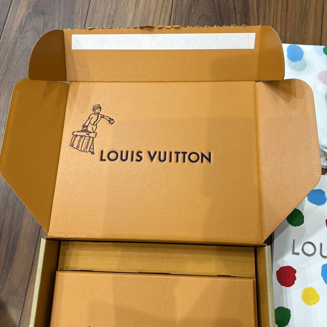 新品 LOUIS VUITTON 草間彌生 ドット柄 長財布