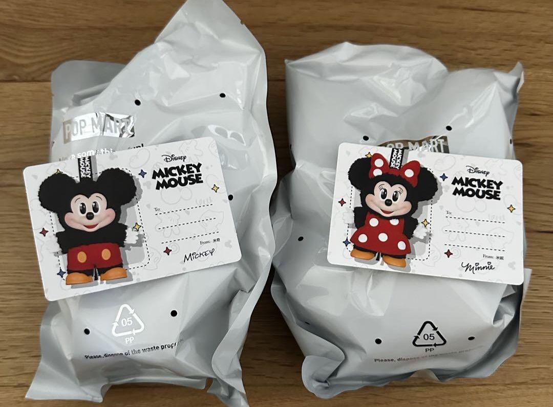 POPMART Mickey Minnie ぬいぐるみキーチェーン - メルカリ