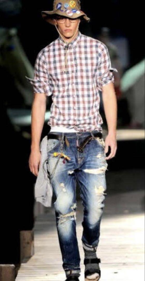 【名作】DSQUARED2(ディースクエアード) クラッシュデニムパンツ