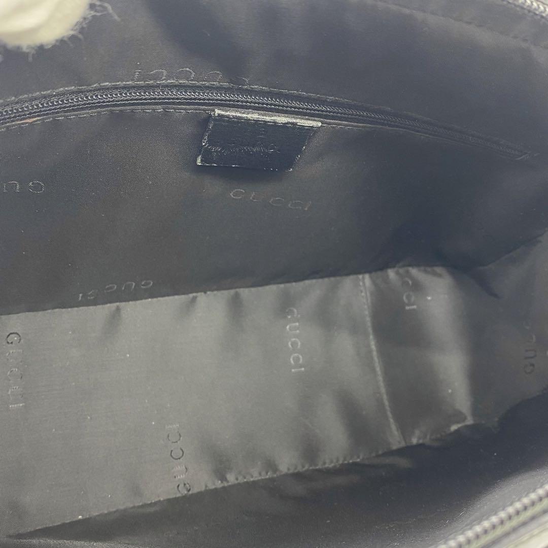GUCCI グッチ