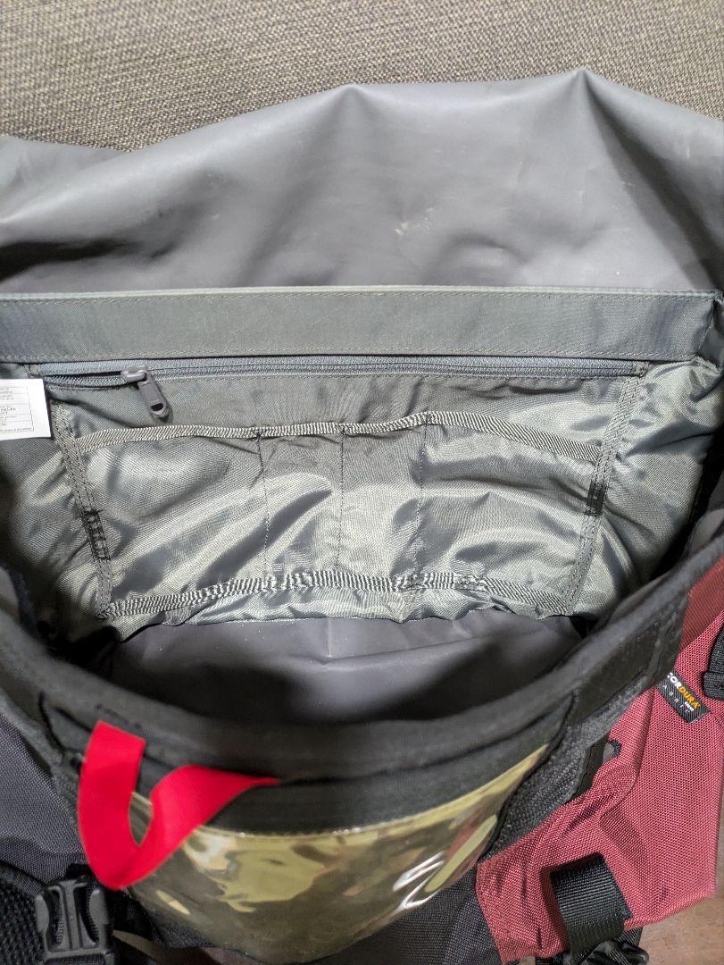 TIMBUK2 メッセンジャーバック ワインレッド赤×ブラック黒　M