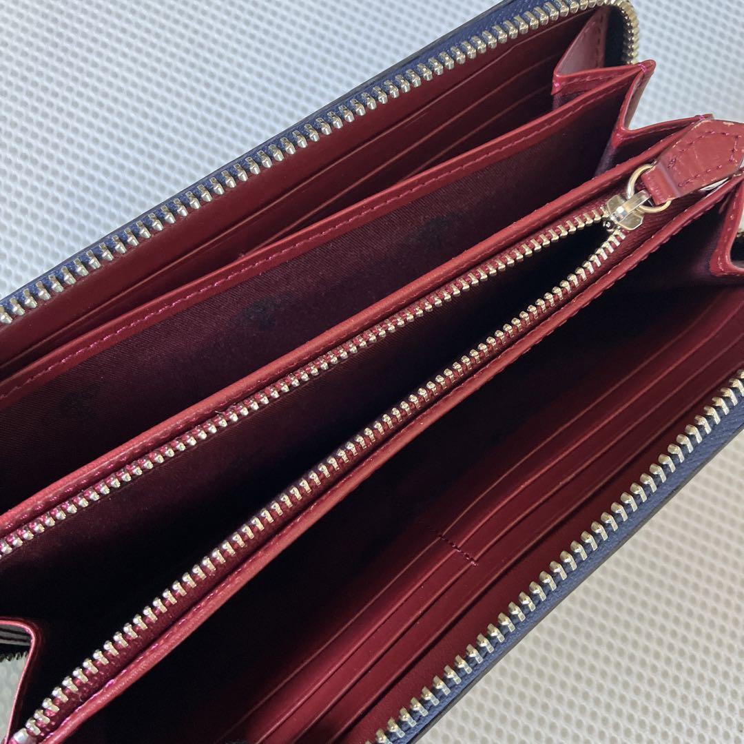 新品　ヴィヴィアンウエストウッド インサイドカラー　ラウンドジップ長財布