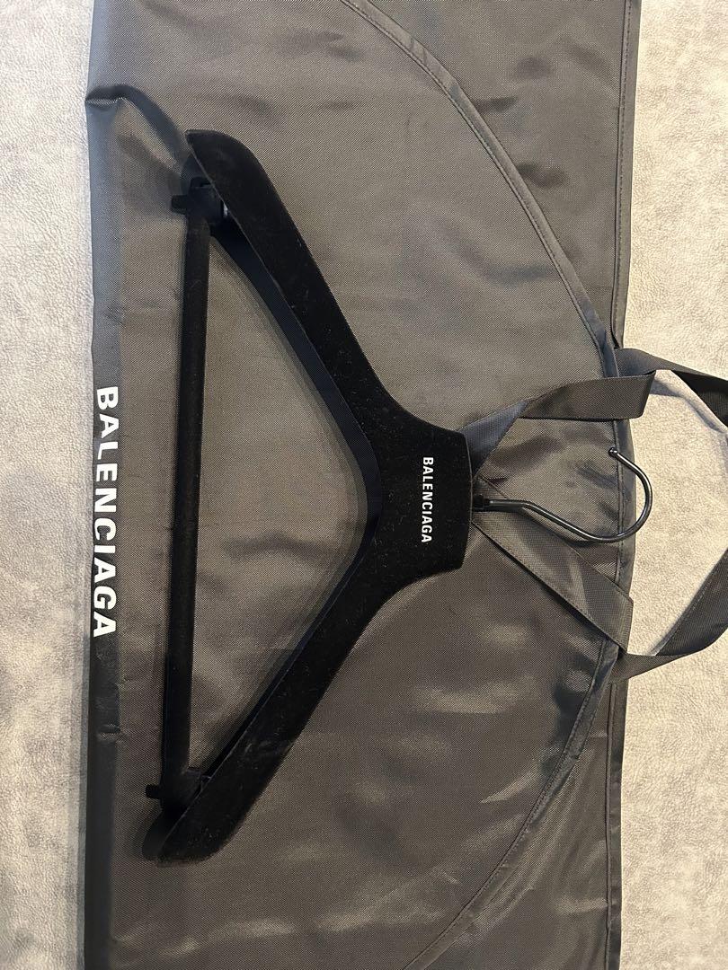 Balenciaga 2017年モデル ダウンジャケット　バレンシアガ
