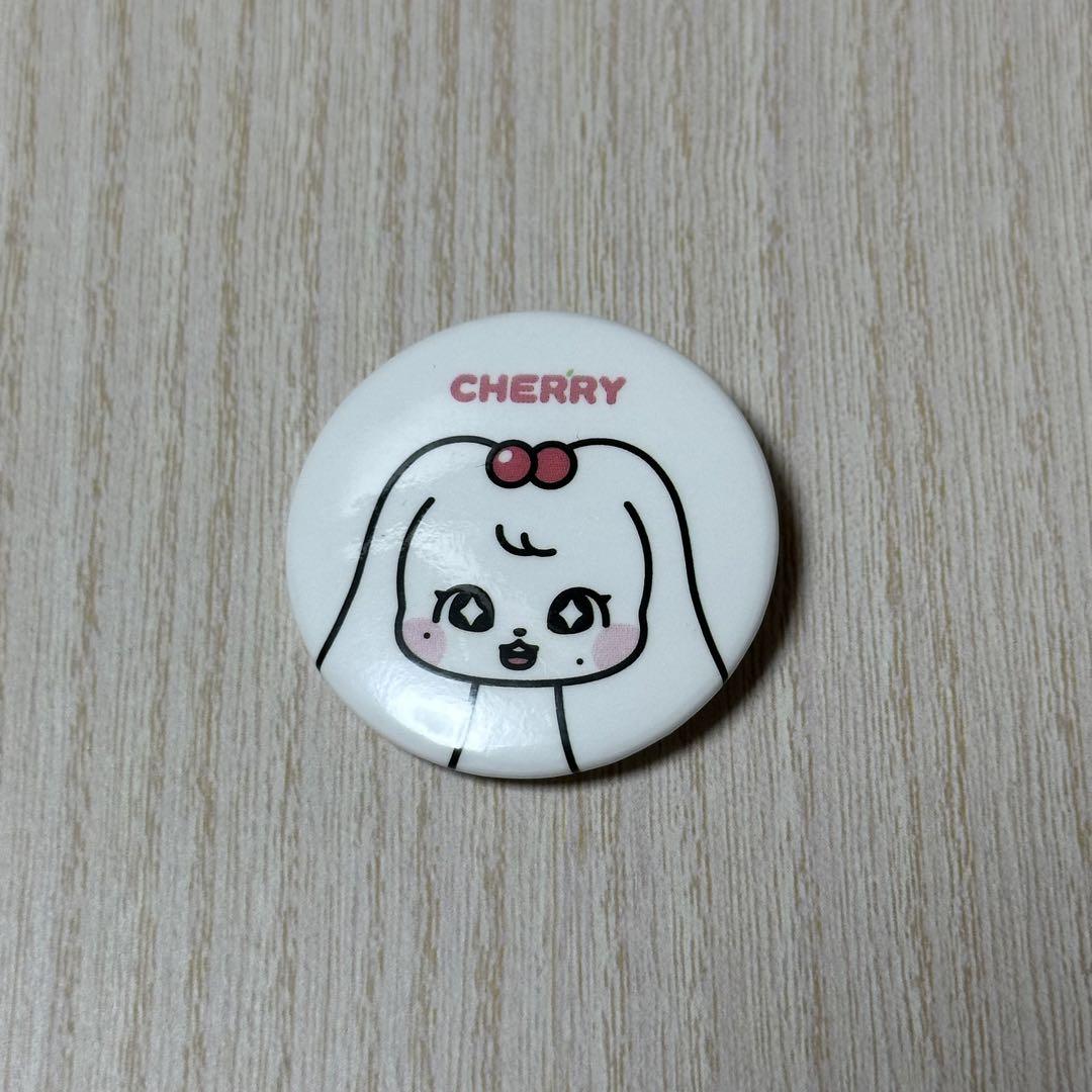IVE ウォニョン かわいいキャラクターバッジ 韓国限定 IVE MINiVE チェリー ウォニョン 缶バッジ - メルカリ