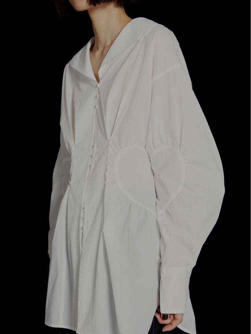 Ameri HEART GATHERED WAIST SHAVE BLOUSE