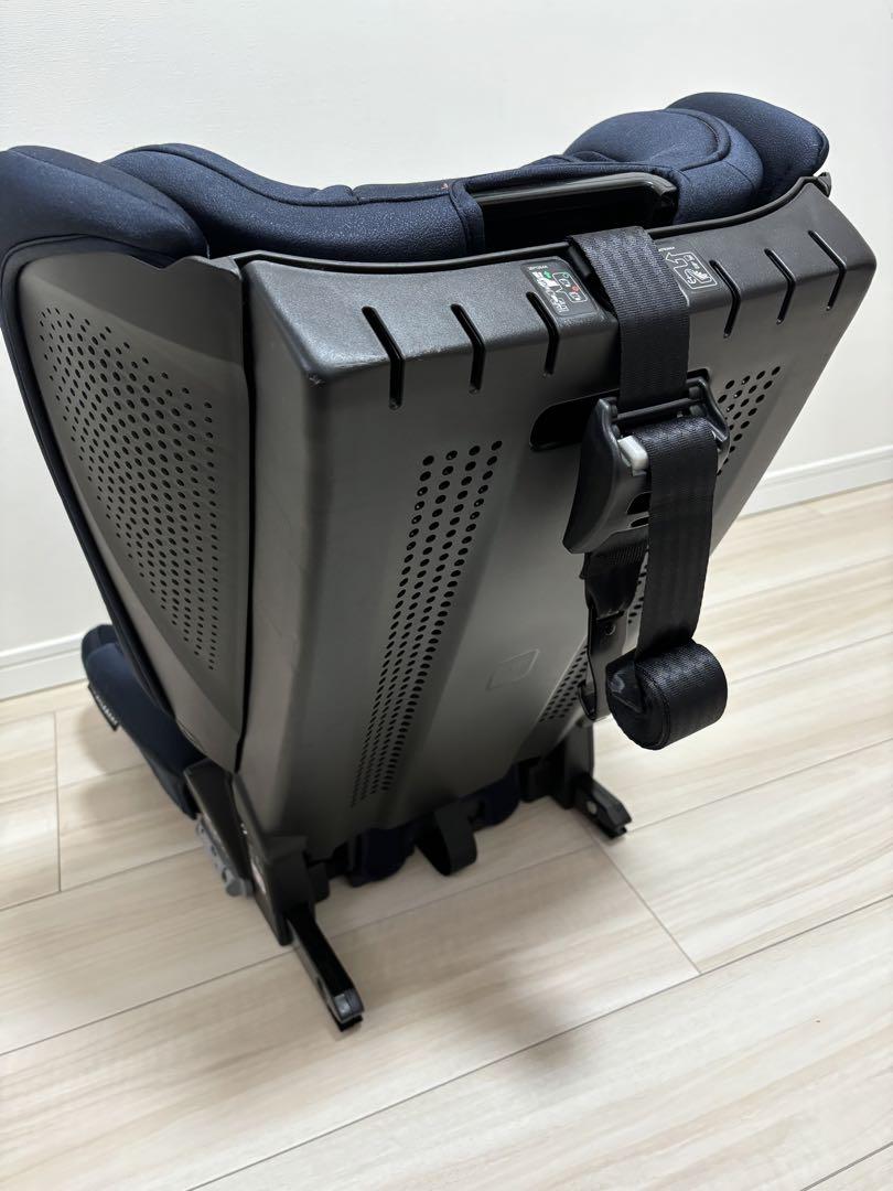 エールべべ　パパットグランス　ネイビー　美品 美品 カーメイト エールベベ パパット グランス ISOFIX