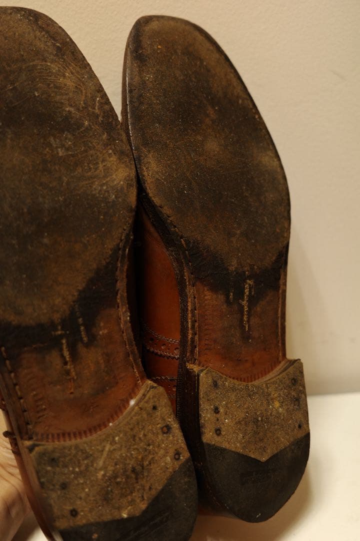 大幅割引! ブラウンレザーオックスフォードシューズ26cm・Salvatore Ferragamo 表情豊かな