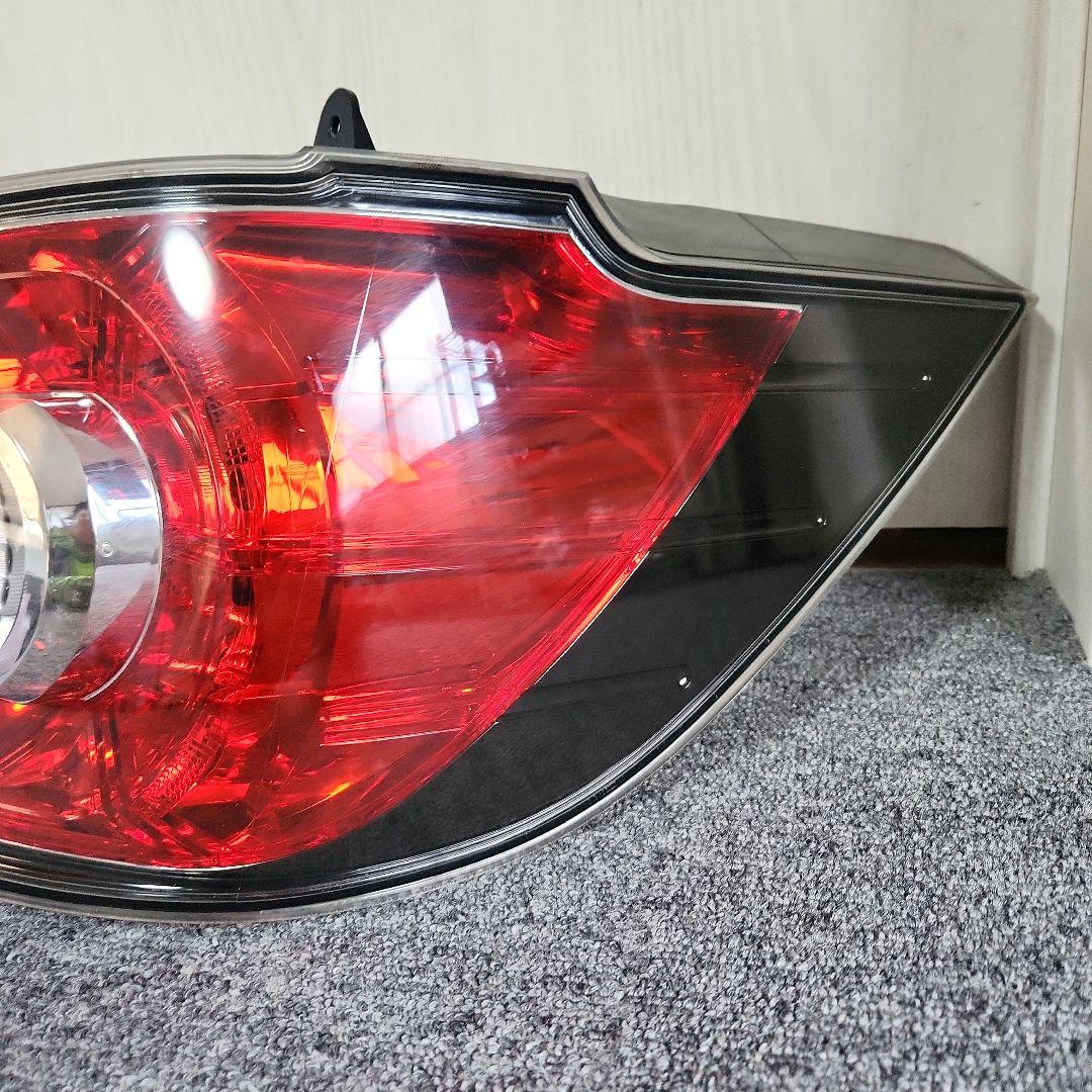 マツダ　MPV　LY3P　テールランプセット