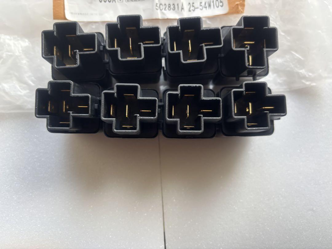 旧車 部品番号25230-79982