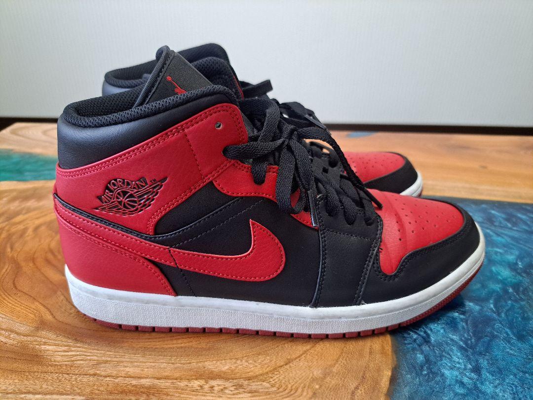 Nike Air Jordan 1 ナイキ エアジョーダン1 Mid Bred