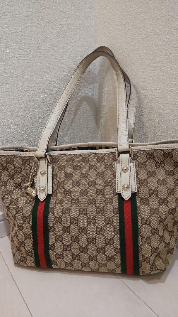 GUCCI　GGキャンバストート