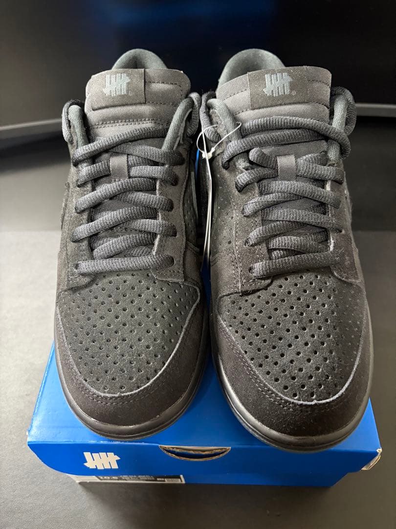 UNDEFEATED × Nike Dunk Low UNDEFEATED × Nike Dunk Low