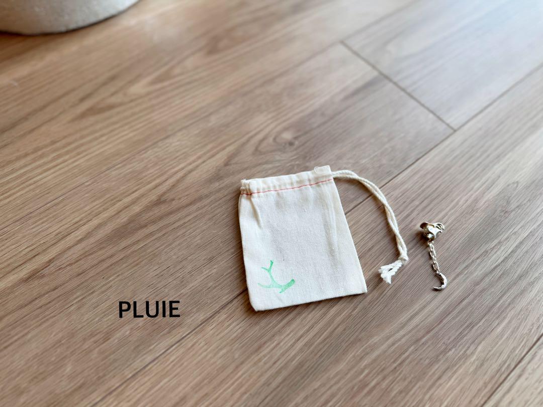 PLUIEプリュイ　ブーウ ムーン ヘアクロウ　シルバー