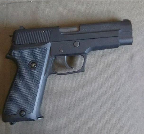 SIG モデルガン プラ製