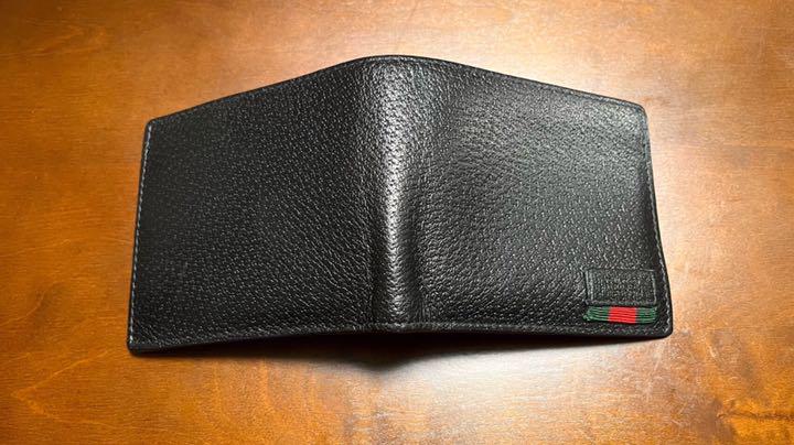 二つ折り財布　GUCCI グッチ