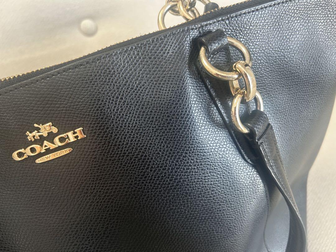 COACH ブラック レザー トートバッグ買う