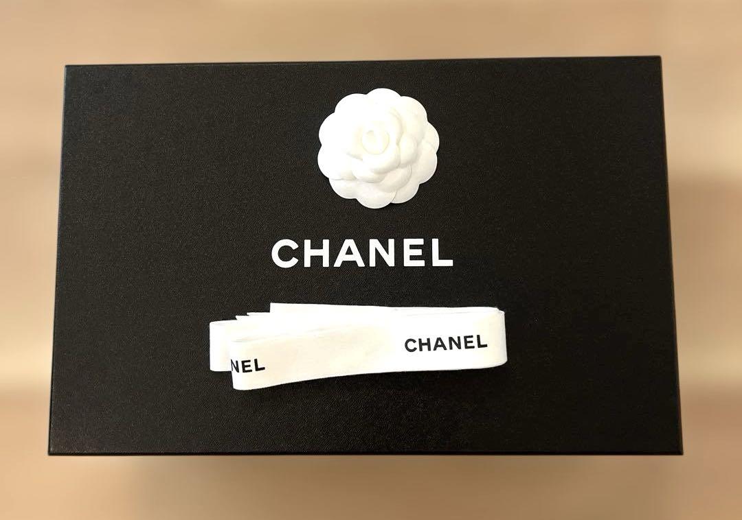 CHANEL 空箱 2個（リボン、カメリア付） - メルカリ