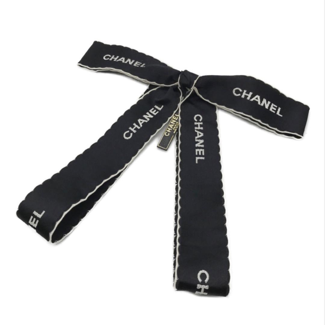 新品✨ CHANEL ロゴリボンブローチ ブラック