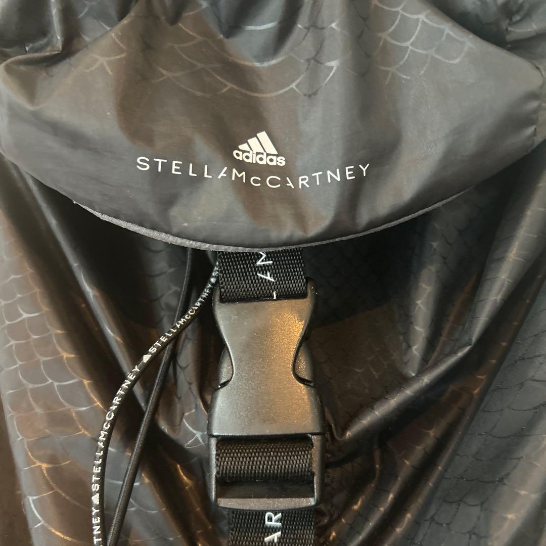 美品　人気　アディダス ステラマッカートニー リュック バックパック 黒