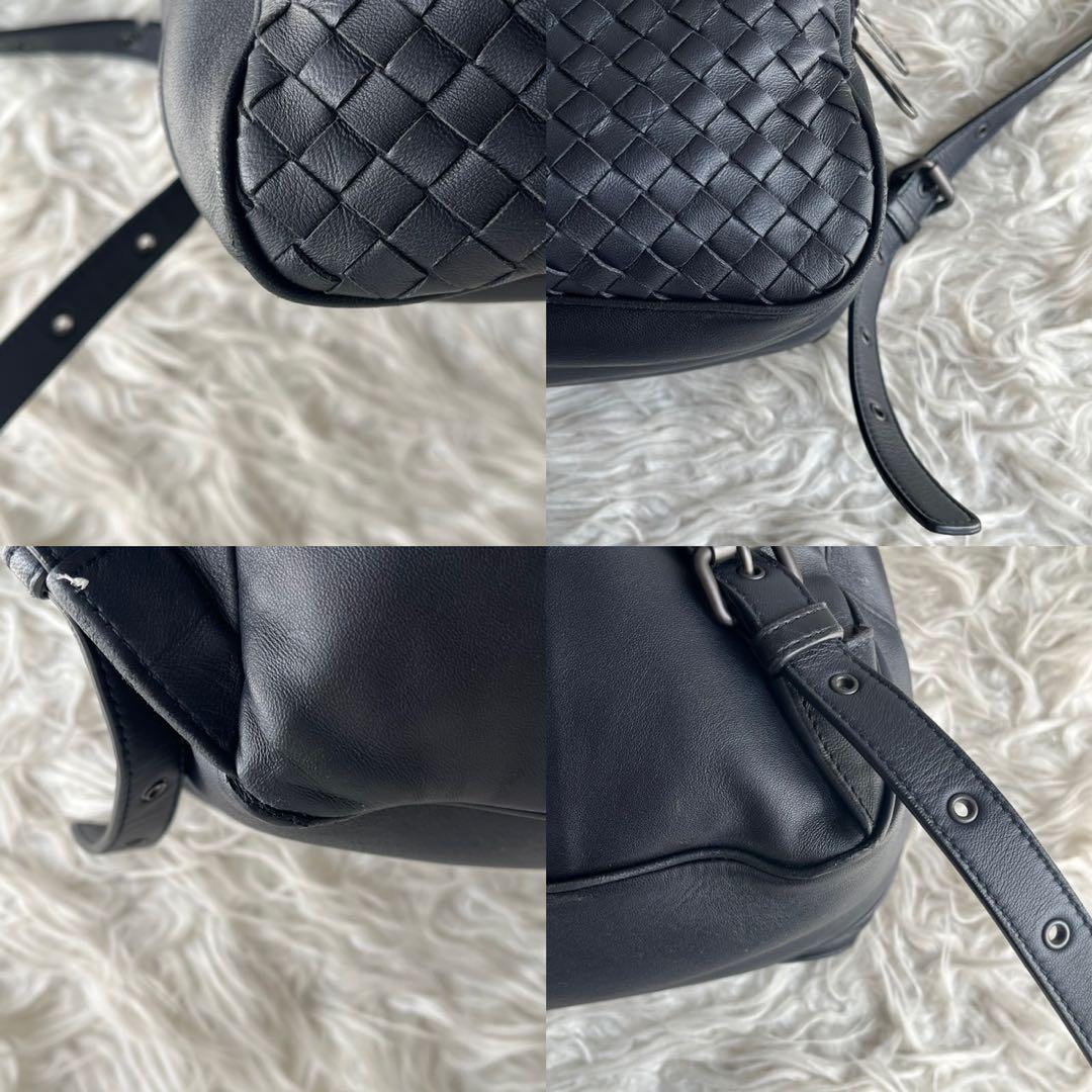 BOTTGAVENETA イントレチャート メンズ リュック ネイビー レザー