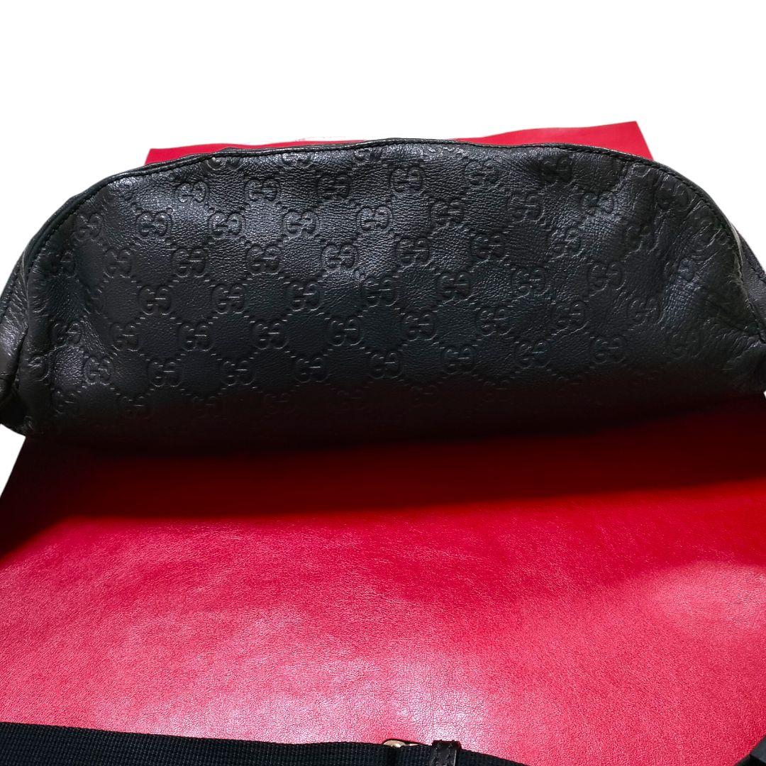 GUCCI グッチ