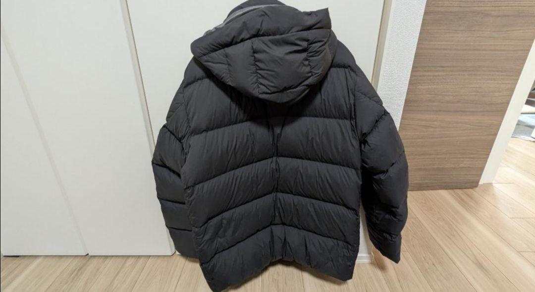 ユニクロ パウダーソフトダウンジャケット ブラック Mサイズ 美品