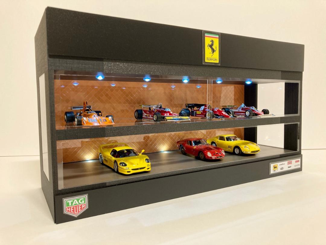 1/43展示可・Bauhausデザイン・照明付ディスプレーBOX /ネオジオラマ 1/43展示可・Bauhausデザイン・照明付ディスプレーBOX /ネオジオラマ