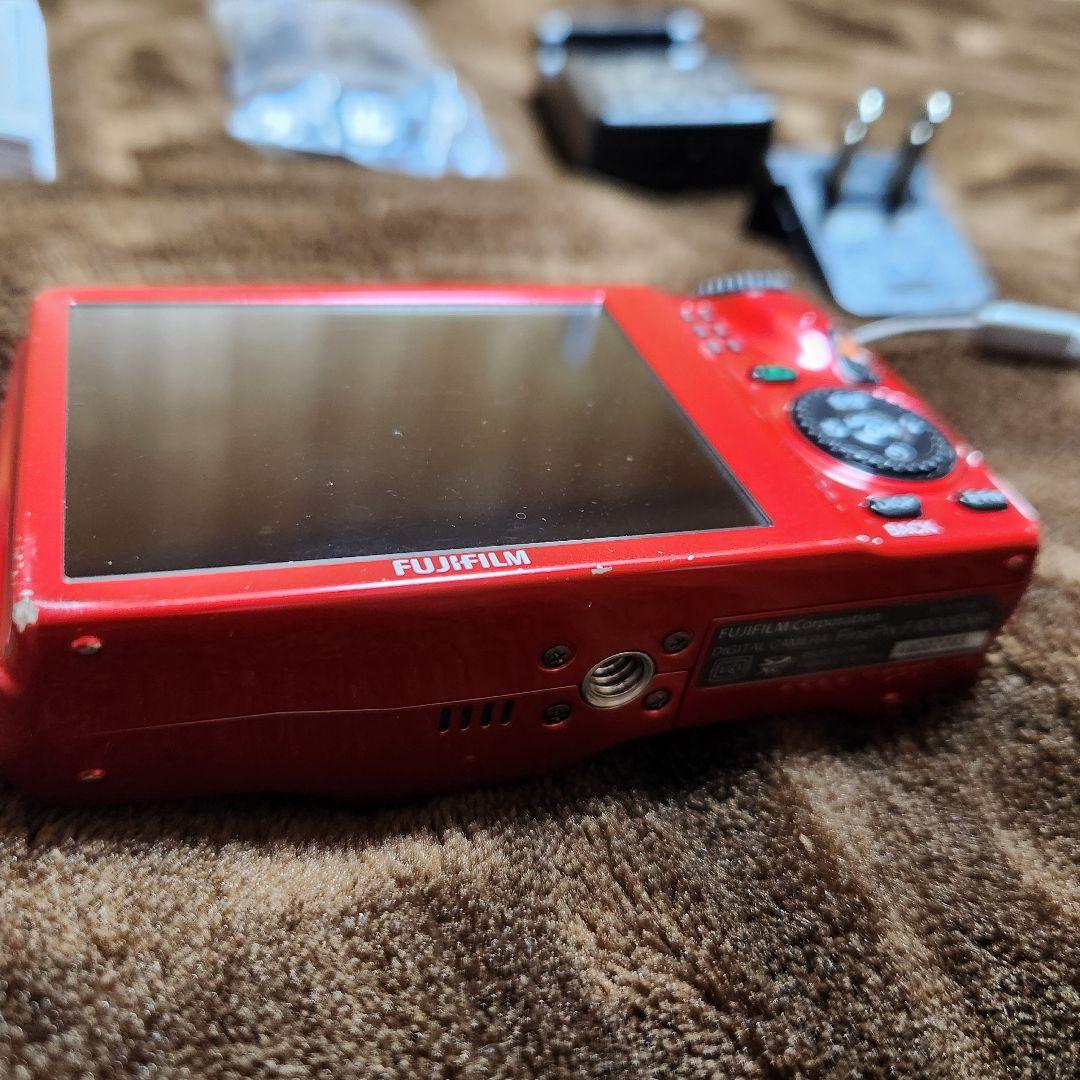 Fujifilm FinePix F1000EXR レッド　赤