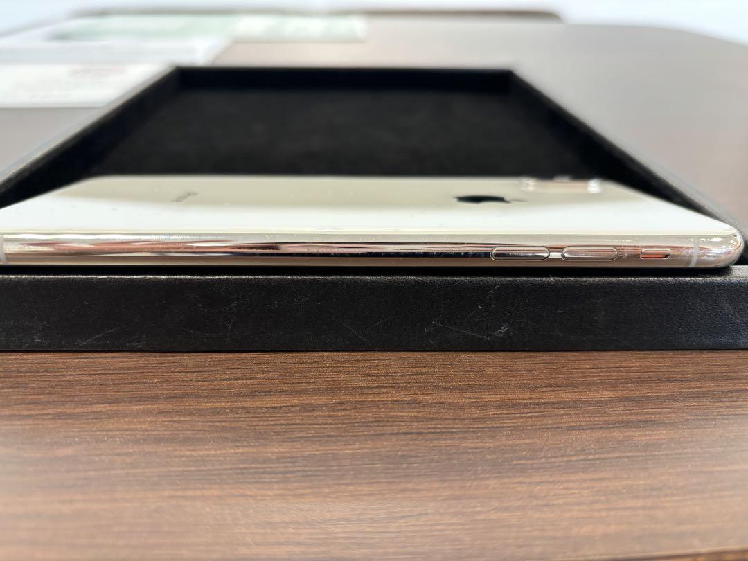 Apple iPhone XS Max 256GB SIMフリー シルバー