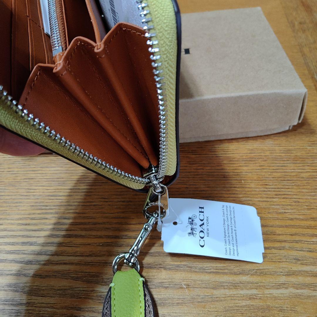 新品未使用タグ付きCoach 長財布シグネチャーレディースウォレットアウトレット