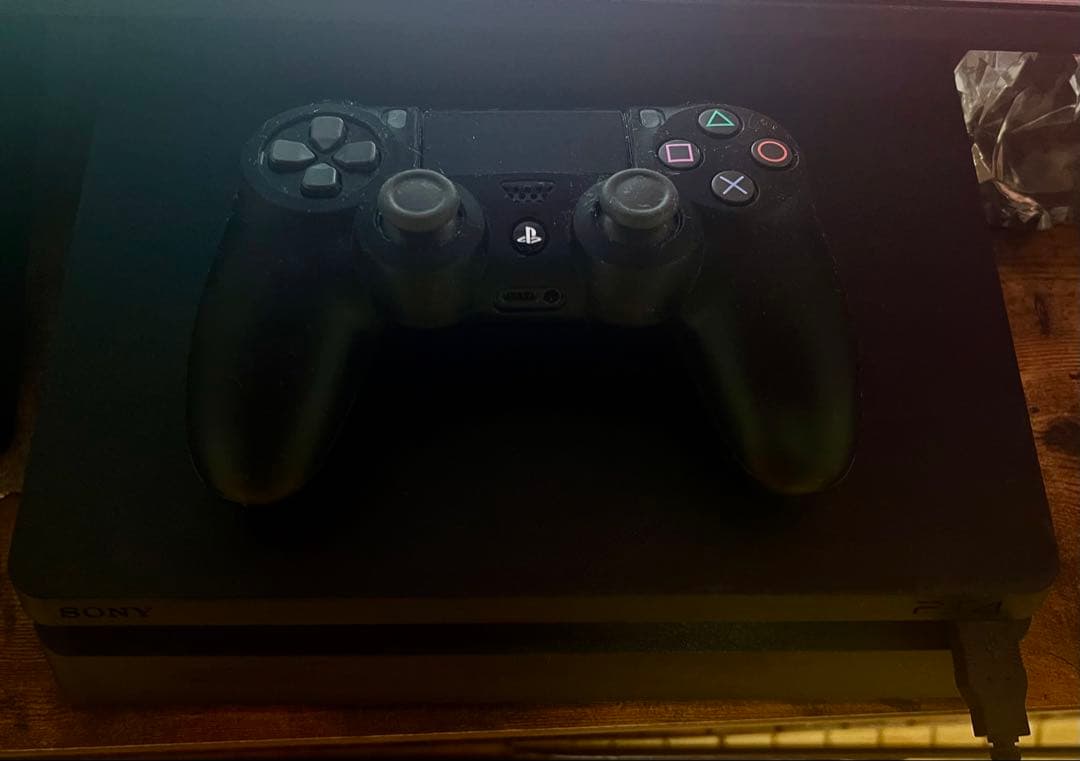 プレステ4本体 CUH-2200A 500GB ブラック＋ソフト 4本セットPlayStation4