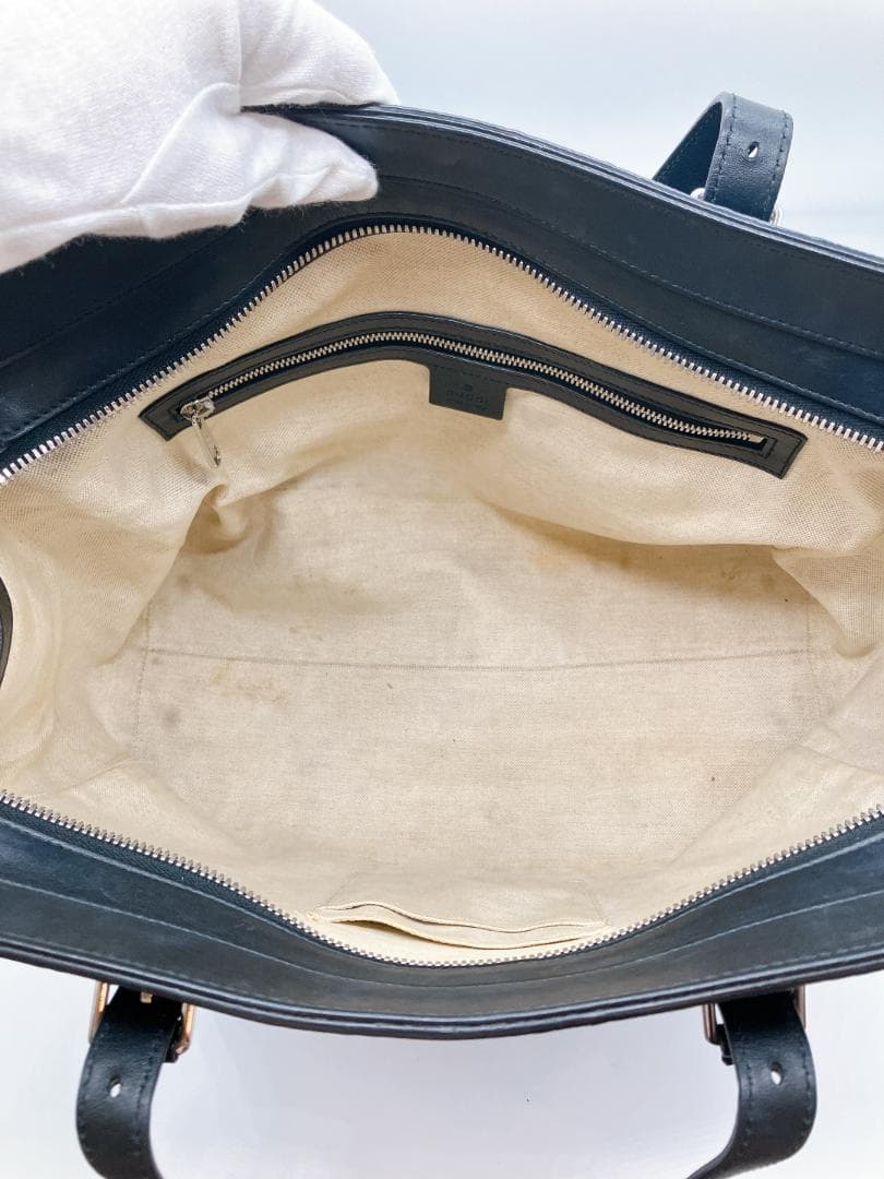 GUCCI GG柄 トートバッグ ハンドバッグ バッグ レザー 黒 A4収納可 GUCCI GG柄 トートバッグ ハンドバッグ バッグ レザー 黒 A4収納可
