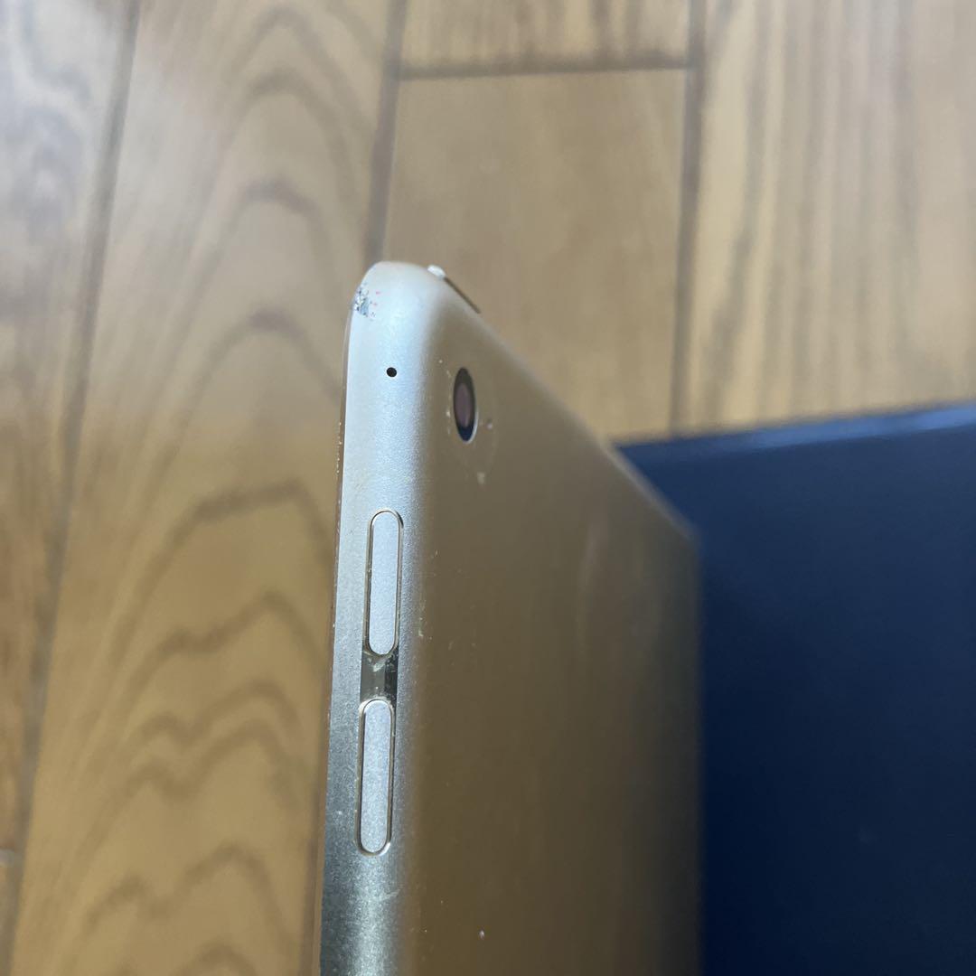 ★ iPad