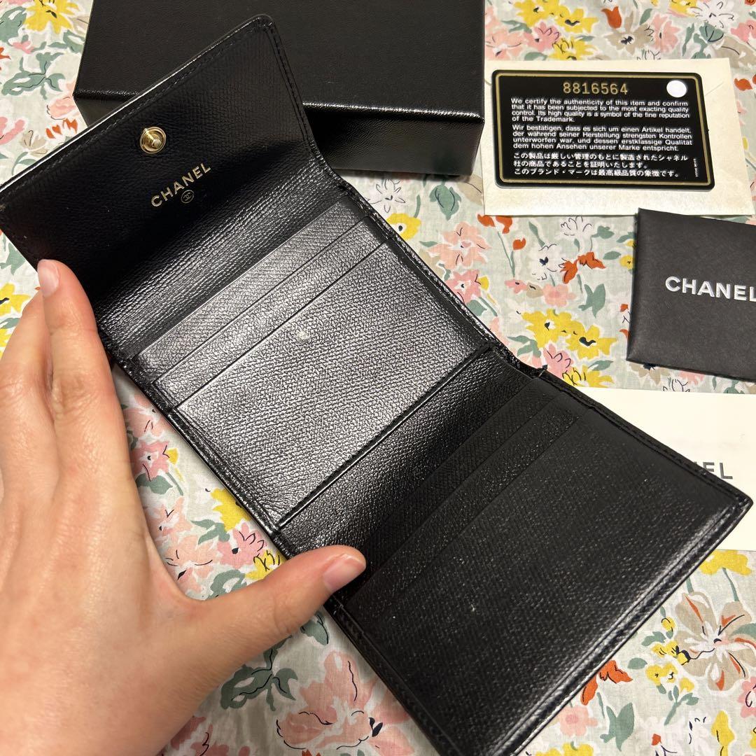 CHANEL シャネル　二つ折り　ブラック　財布　ウォレット